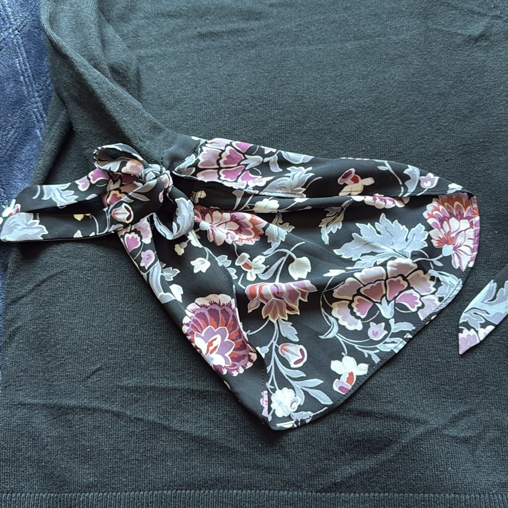 LOFT Black Crew neck lightweight sweater 3/4 Sleeve floral sleeves XS Like New - Picture 13 of 15